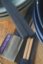 Load image into Gallery viewer, Noodle Bowl and Chopsticks Set