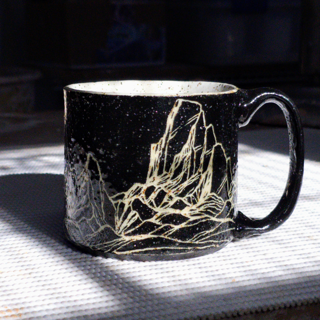 Mountain mug 3